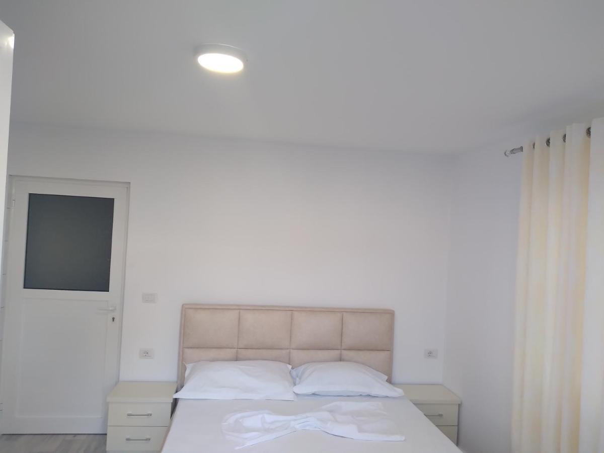 Condo Rentals Саранда Экстерьер фото